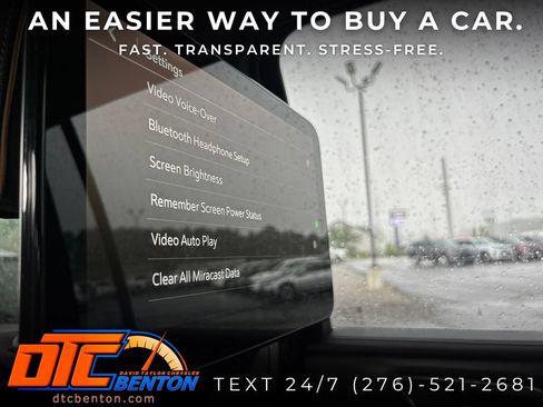Used 2021 GMC Yukon XL AT4 w/ AT4 Premium Plus Package AWD/4WD image 10
