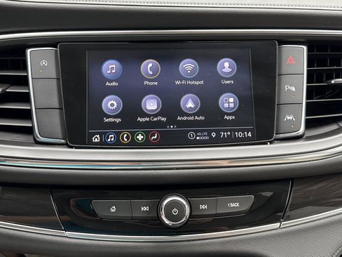 Used 2022 Buick Enclave Essence w/ Experience Buick Package FWD image 24