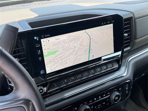 Used 2024 Chevrolet Silverado 2500 ZR2 w/ Technology Package image 24