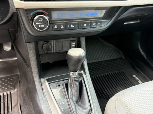 Used 2016 Toyota Corolla LE FWD image 24