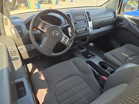 Used 2012 Nissan Frontier SV w/ SV Premium Utility Pkg AWD/4WD image 18