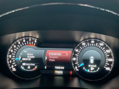 Used 2016 Ford Explorer Platinum image 15