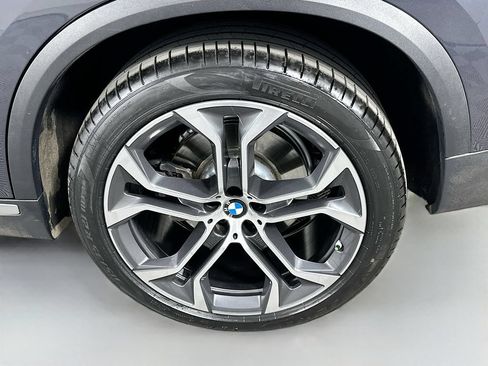 Used 2021 BMW X5 xDrive40i w/ Convenience Package AWD/4WD image 32