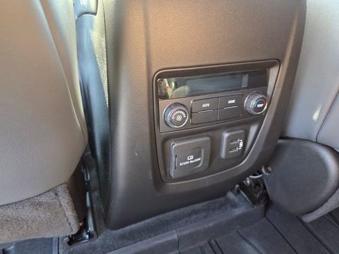 Certified 2023 Buick Enclave Essence w/ Experience Buick Package FWD image 18