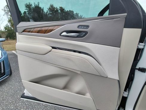 Used 2024 Cadillac Escalade ESV Sport Platinum image 37