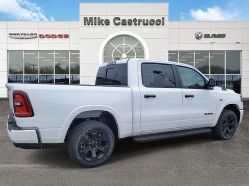 New 2026 RAM 1500 4x4 Crew Cab image 3