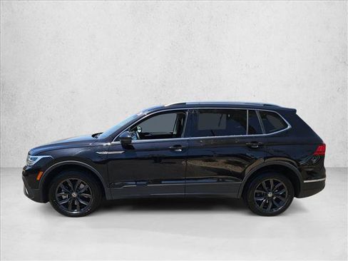 Used 2024 Volkswagen Tiguan SE AWD/4WD image 9