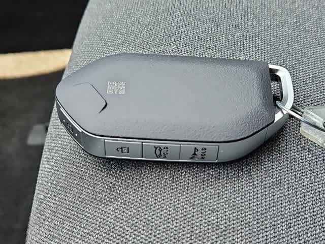 Used 2025 Kia K4 FWD image 28