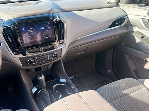 Used 2020 Chevrolet Traverse LT w/ Driver Confidence II Package AWD/4WD image 15