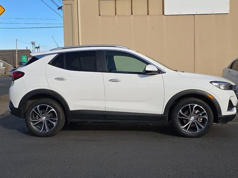 Used 2023 Buick Encore GX Select image 2