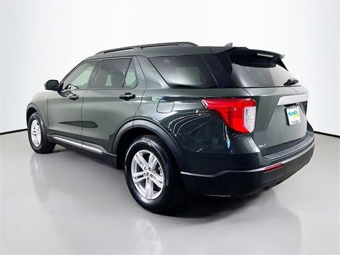 Used 2022 Ford Explorer XLT image 7