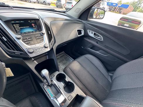 Used 2015 Chevrolet Equinox LT AWD/4WD image 17