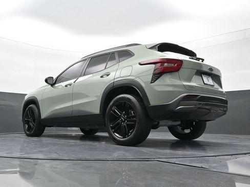 Used 2024 Chevrolet Trax ACTIV w/ Sunroof Package image 25