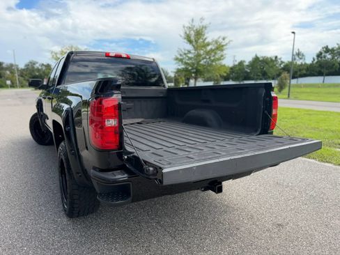 Used 2017 Chevrolet Silverado 1500 LT w/ Midnight Edition AWD/4WD image 29