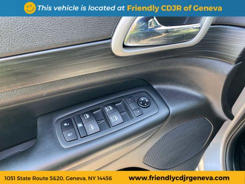 Used 2020 Jeep Grand Cherokee Altitude image 20