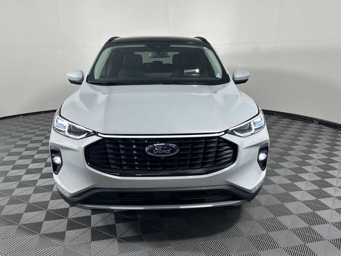Used 2025 Ford Escape SE w/ PHEV Premium Package FWD image 2
