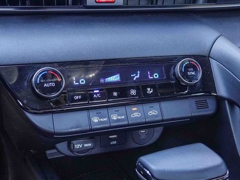 Certified 2025 Hyundai Elantra Sport FWD image 21