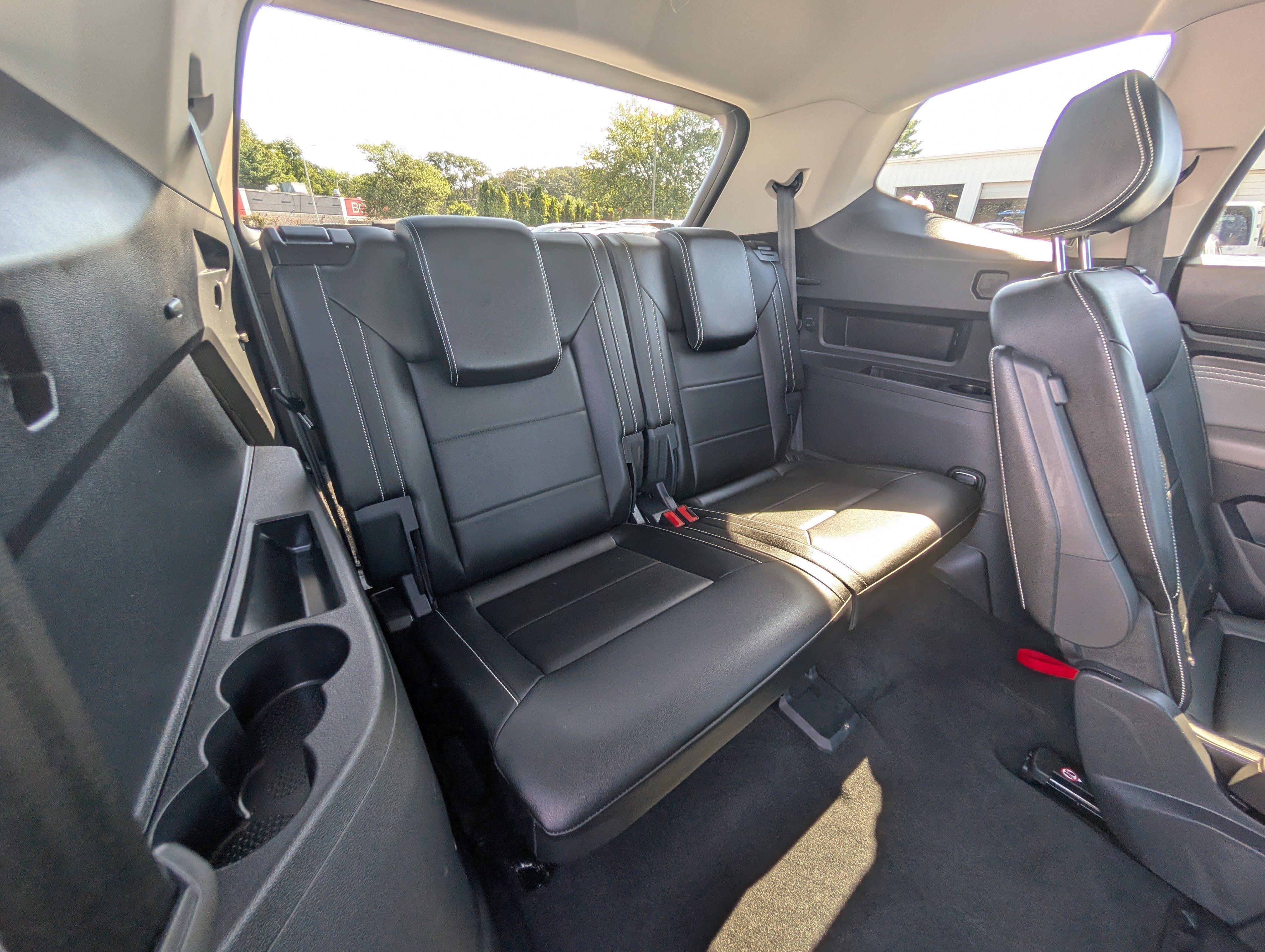 Used 2023 Volkswagen Atlas SE AWD/4WD image 12