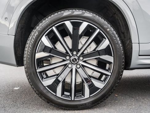 New 2026 Volvo XC90 B6 Plus w/ Protection Package Premier image 20