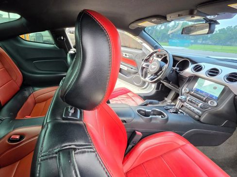 Used 2015 Ford Mustang Premium RWD image 11