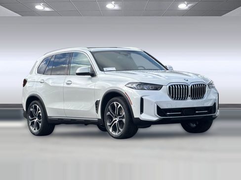 Used 2026 BMW X5 xDrive40i AWD/4WD image 6