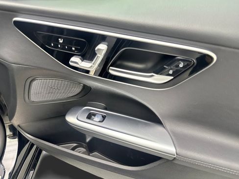 Used 2025 Mercedes-Benz C 300 Sedan image 46