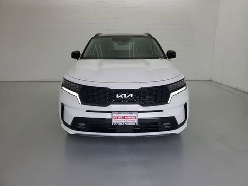 Used 2023 Kia Sorento SX AWD/4WD image 3