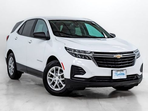 Used 2022 Chevrolet Equinox LS w/ LS Convenience Package FWD image 6
