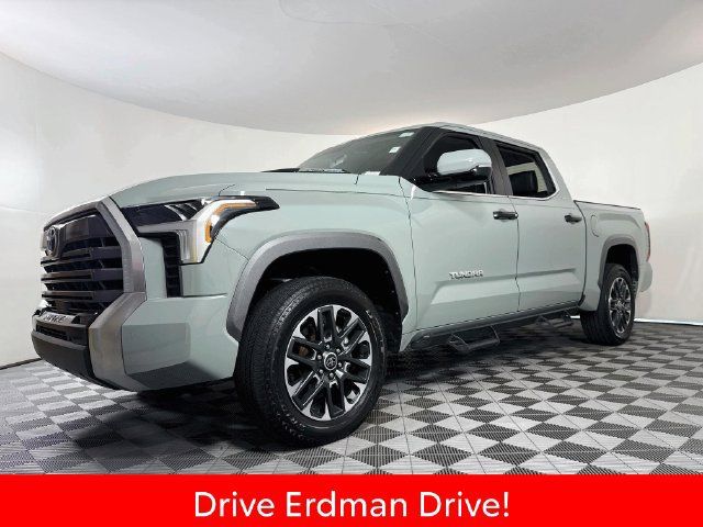 Used 2024 Toyota Tundra Limited w/ Power Package AWD/4WD image 3