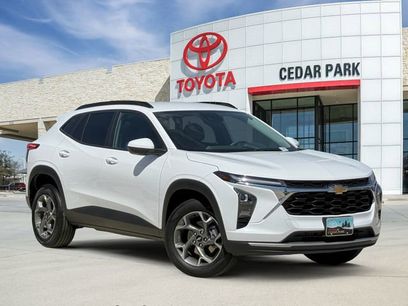 Used 2025 Chevrolet Trax LT