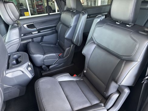 New 2026 Ford Expedition Max Platinum w/ Stealth Appearance Package image 12