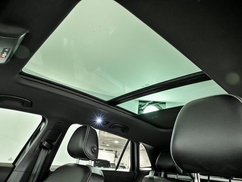 Certified 2023 Volkswagen Atlas Cross Sport SEL R-Line image 14