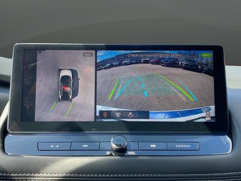 New 2026 Nissan Rogue Platinum image 14