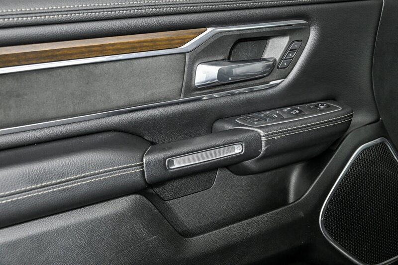 Used 2021 RAM 1500 Laramie AWD/4WD image 11