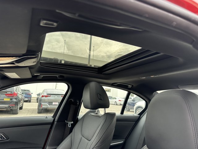 Used 2020 BMW 330i xDrive Sedan w/ Driving Assistance Package AWD/4WD image 11