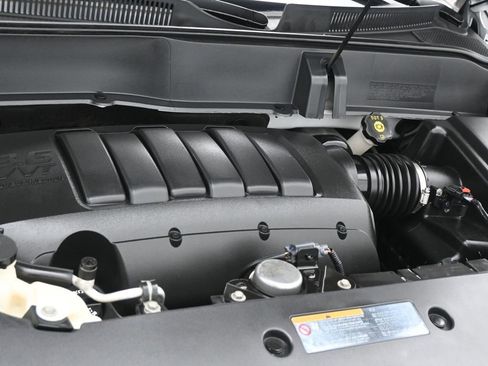 Used 2017 Buick Enclave Premium image 26