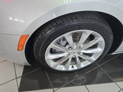 Used 2013 Cadillac XTS Luxury FWD image 34