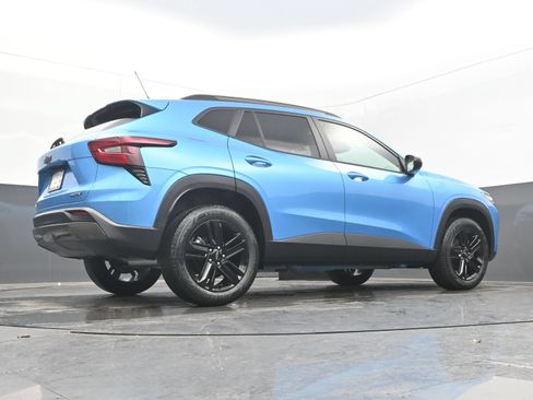 Used 2025 Chevrolet Trax ACTIV FWD image 42