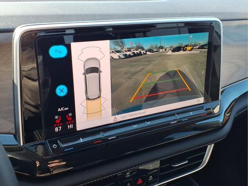 Used 2024 Volkswagen Atlas SE image 29