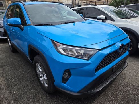 Used 2021 Toyota RAV4 XLE AWD/4WD image 1