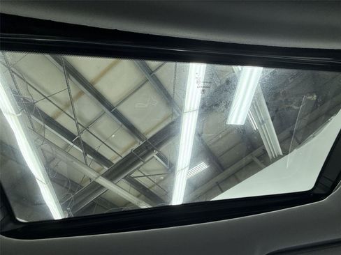 Used 2018 Honda Odyssey EX-L image 31