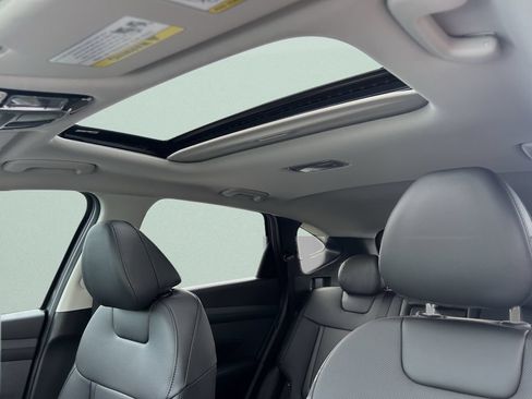 New 2026 Hyundai Tucson SEL FWD image 23