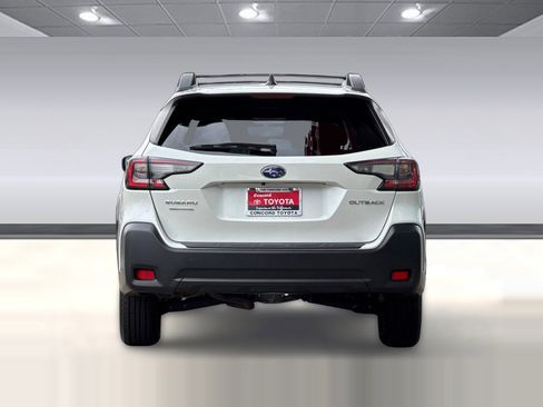 Used 2023 Subaru Outback Premium w/ Popular Package #1 AWD/4WD image 9