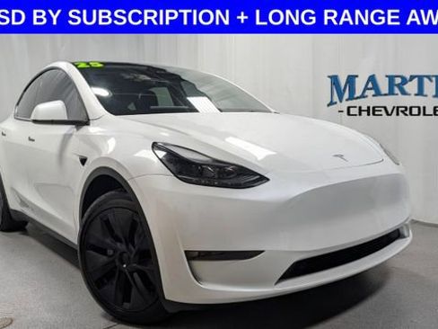 Used 2025 Tesla Model Y Long Range image 1