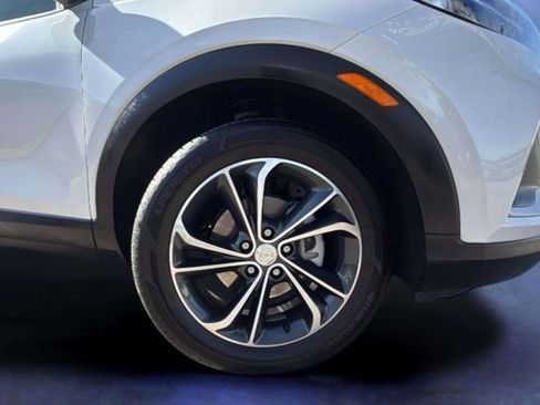 Used 2021 Buick Encore GX Select image 18