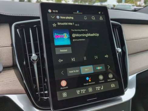 New 2026 Volvo XC90 B6 Ultra image 18