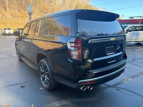 Certified 2024 Chevrolet Suburban Premier image 3