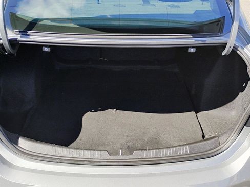 Used 2023 Chevrolet Malibu LT image 10