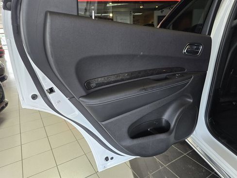 Used 2017 Dodge Durango Citadel w/ Technology Group image 12