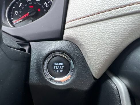 Used 2022 Toyota RAV4 XLE w/ Convenience Package AWD/4WD image 19